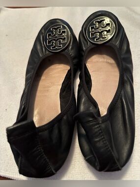 Tory Burch Black Leather Logo Ballet Flats